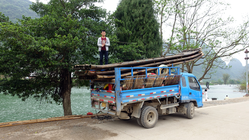 2017-04-10_121920 china-2017.jpg - Yangshuo - Bambusflofahrt Yulong-Fluss